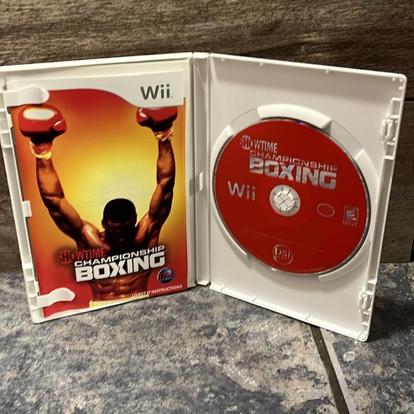 5 for $60 - Showtime Championship Boxing for Wii - Picture 2 of 4